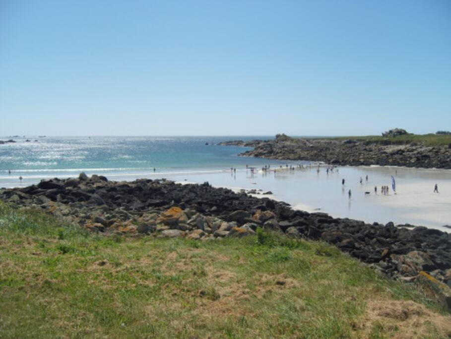 La plage des Dames. Baignade, familiale et presqu'île St Laurent