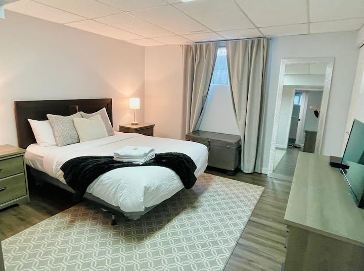 Bedroom 4 ( basement ) 