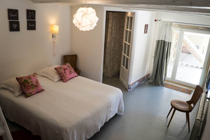 Maisonnette De Charme Dans Les Vignes De St Amour Houses For Rent In Saint Amour Bellevue Bourgogne Franche Comte France Maisonnette De Charme Dans Les Vignes De St Amour Houses For Rent In Saint Amour Bellevue Bourgogne Franche Comte France