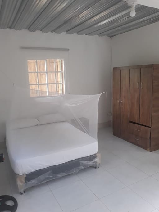 Habitación privada de luxe, todo el confort en un solo espacio.