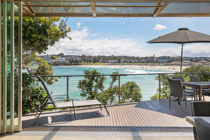 Absolute waterfront on North Bondi gallery image 2