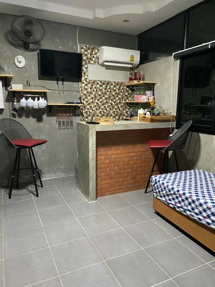 Yellow House For Big Family - Khao Kho