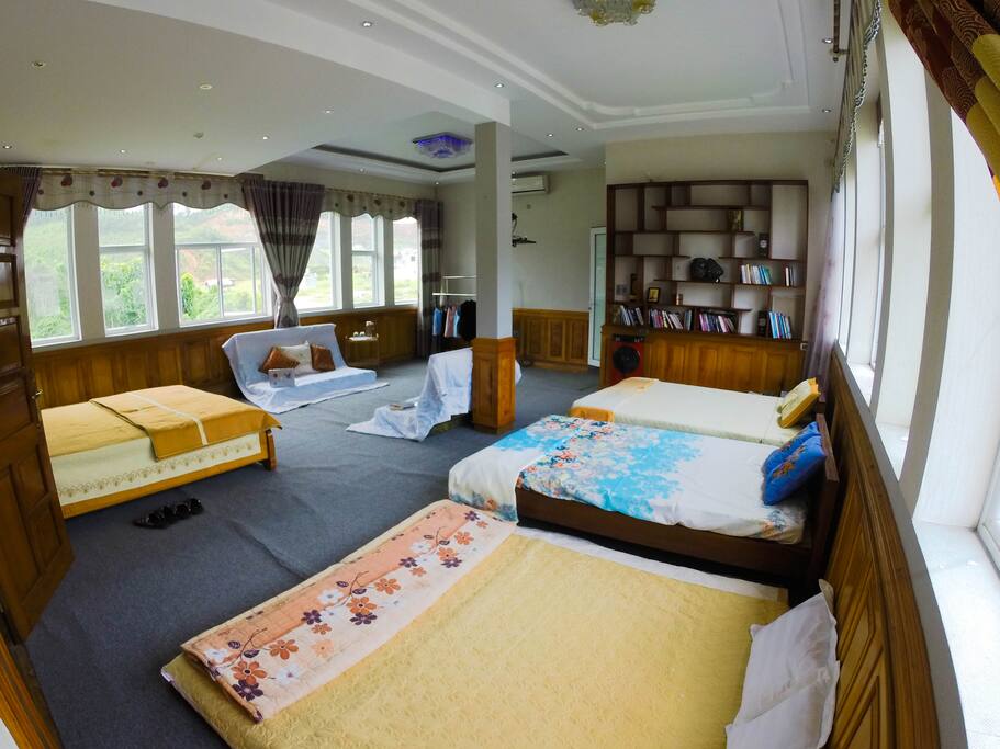 10 Mixed Dorm