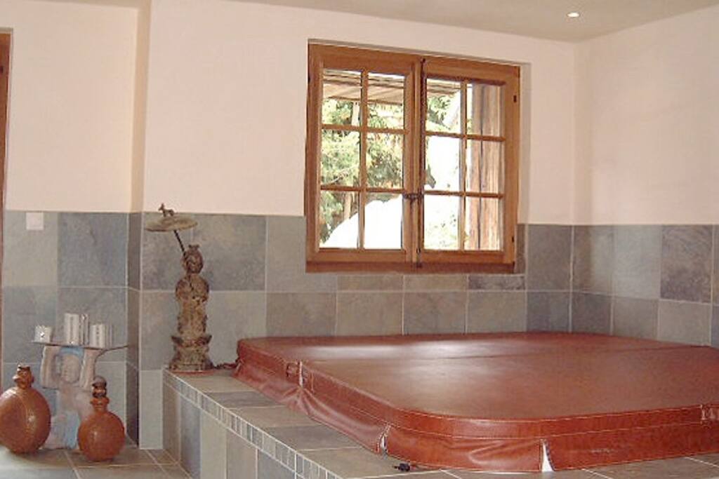 Sauna & Jacuzzi