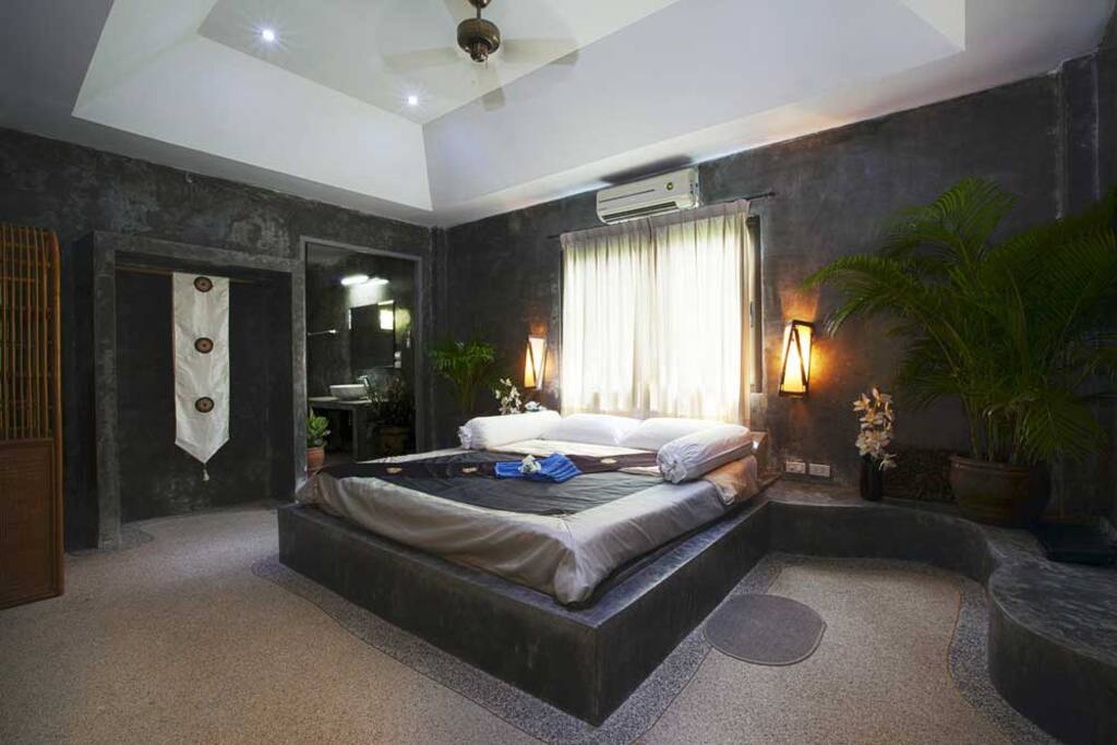 Bedroom Room 3 Sunshine Villa