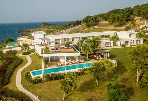 STUNNING 5* LUXURY OCEANFRONT 6-BEDROOM VILLA NOAH