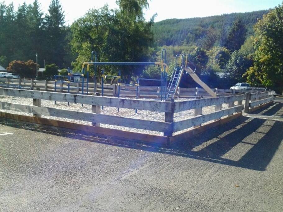 Lake Pleasant Park, Picnic Loop, Beaver, WA, 98305 (6 min drive/3.8 miles drive)