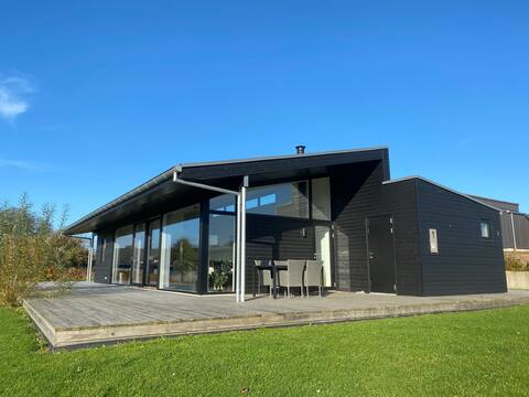 New fashion houses in beautiful natural surroundings