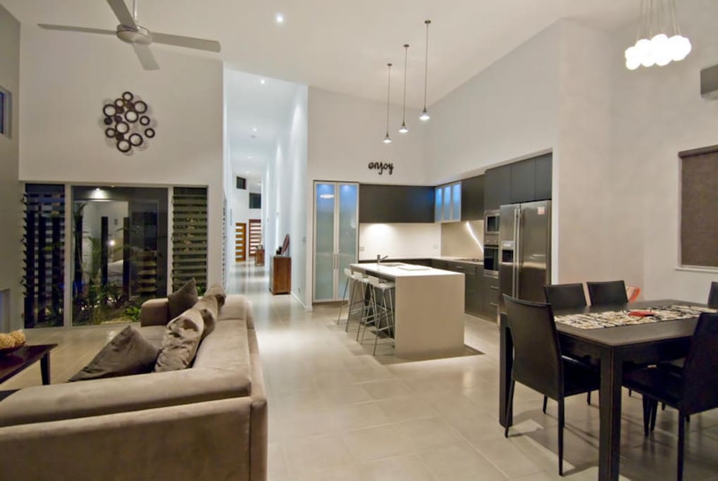 Main living/dining area