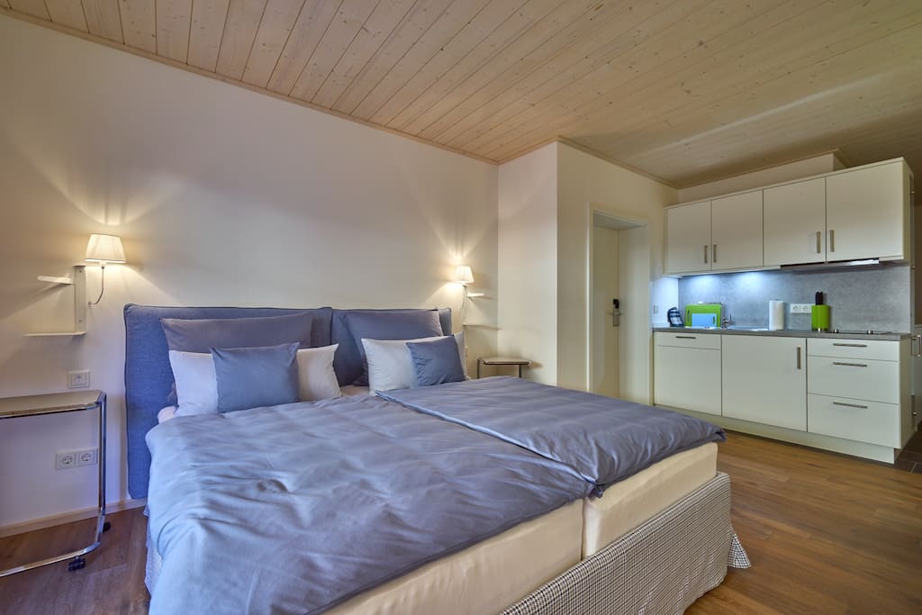 Großes Boxspringbett