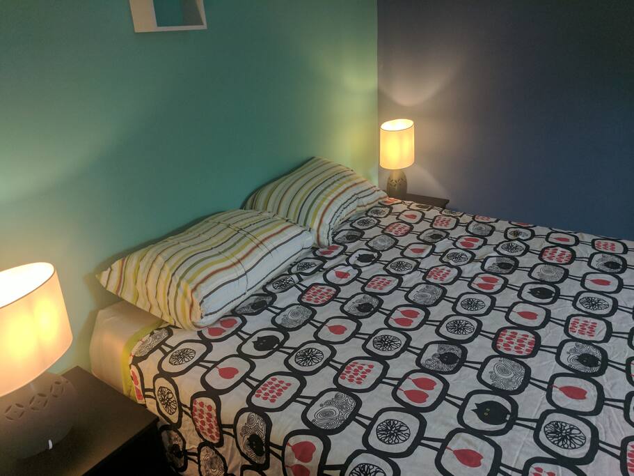 New Queen sized memory foam mattress