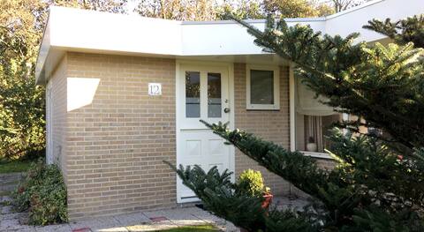 Spacious bungalow near beach and sea