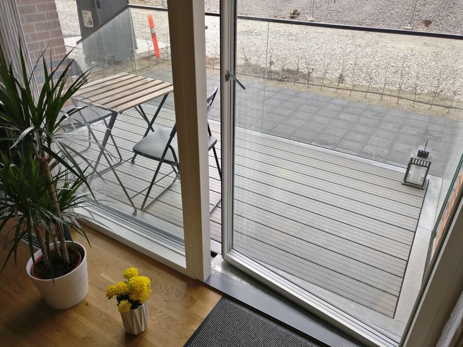 Terrace - with sun in the afternoon