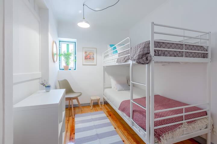 Idyllic Alfama Apts, Amazing Terrace, by the River gallery image 5