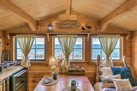 Fisherman's Cabin at Between Beaches Alaska