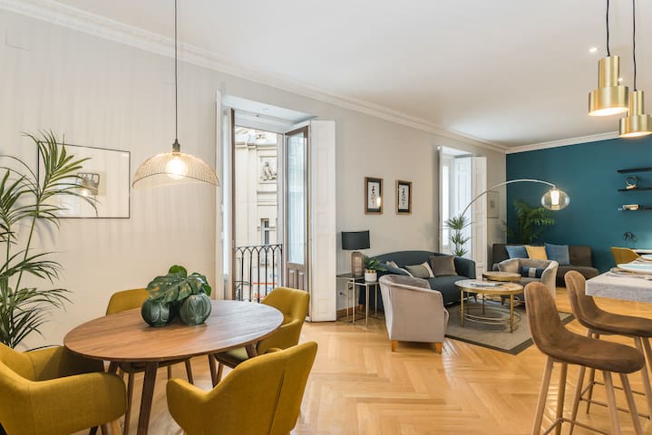 Great Location! CALLAO SQUARE II