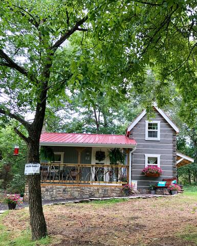 Cedar Twig Cabin: Serene, luxurious, cozy & QUIET