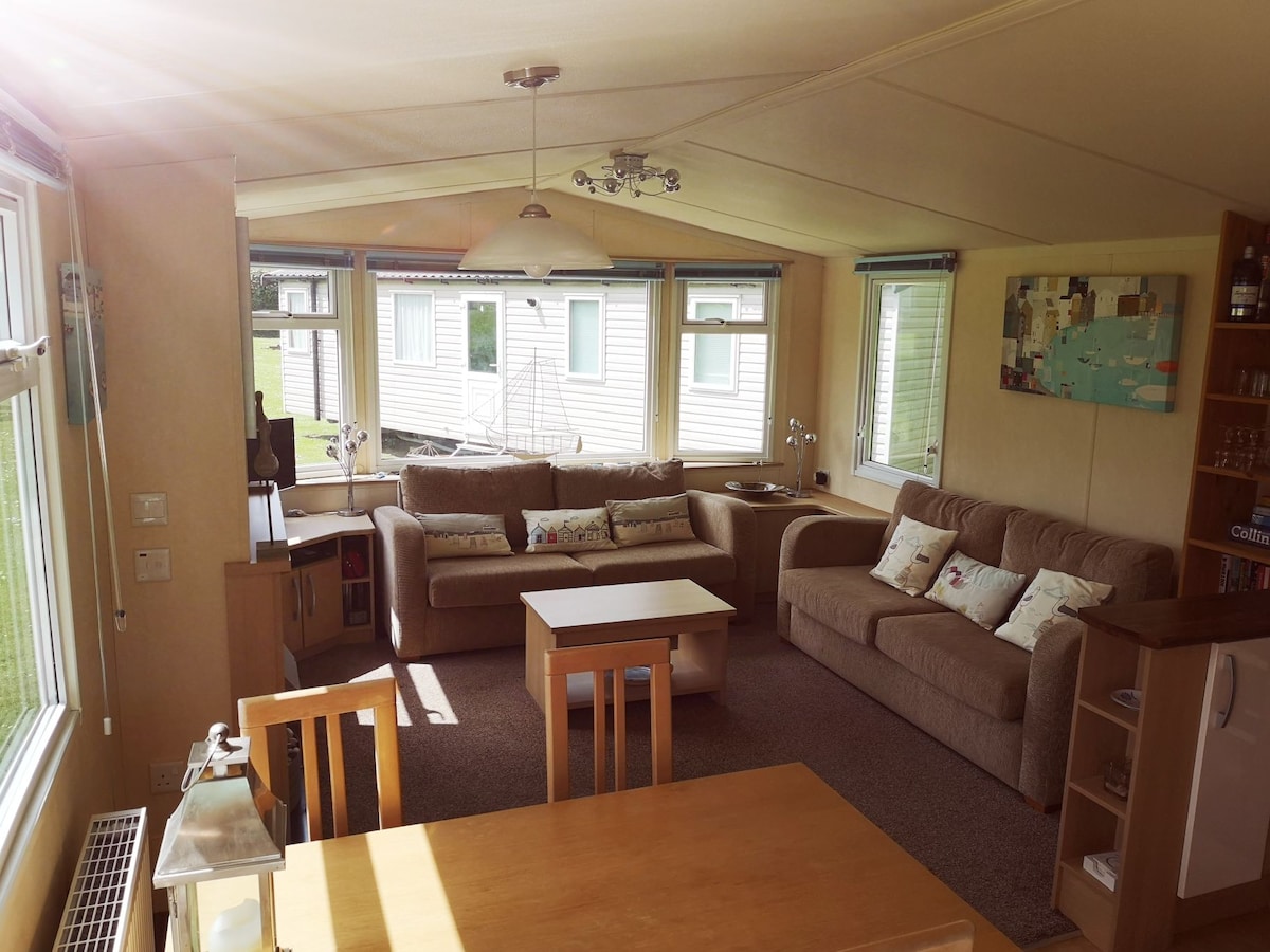 Popular Airbnb listing: Timms No 5 - short stays now available in St. Minver Lowlands
