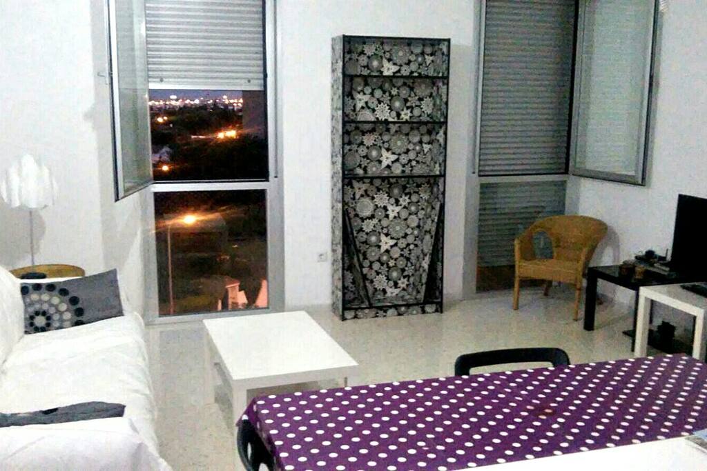 salón amplio con maravillosas vistas
