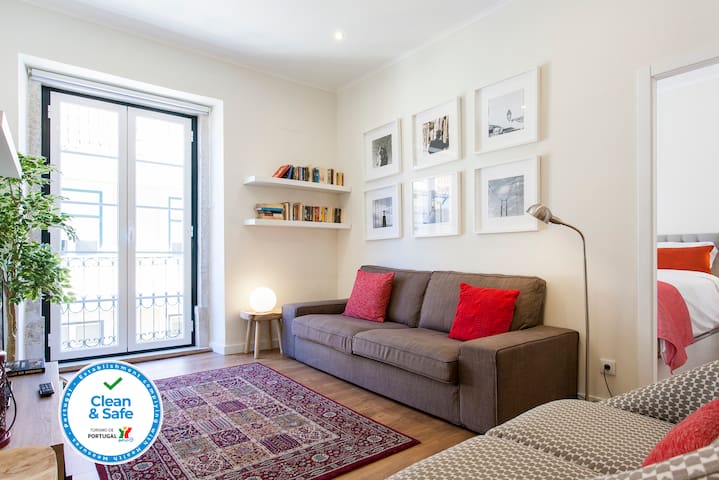 Central Downtown 4E up to 13guests by Central Hill