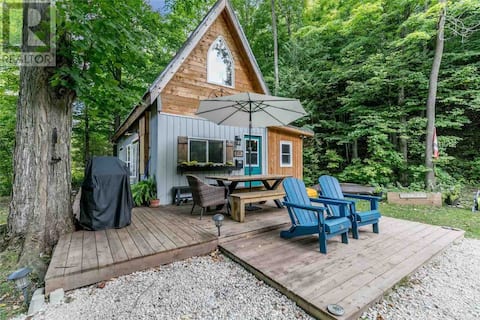 Cottage on the Noisy River/Blue Mountain/Wasaga