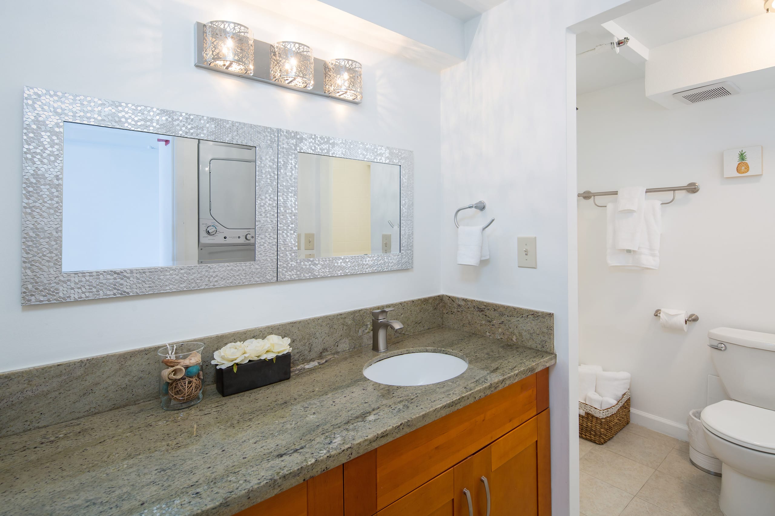 Condo in Honolulu · ★4.58 · 2 bedrooms · 5 beds · 2 private baths - Image 13