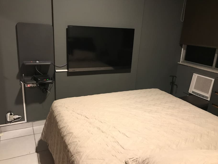 Cable TV and air conditioning in the bedroom