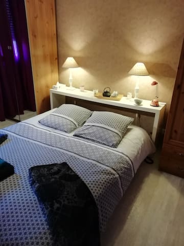 Prox room. train station / Tram B. Warm welcome