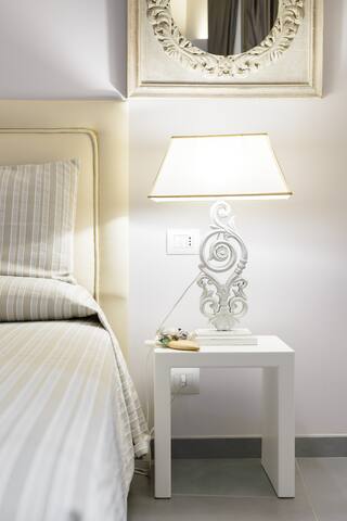 Live and love the best in Rome. Apartment Trevi – Spagna. gallery image 5