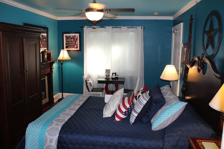 Guest House Room, The Patriot Rm.