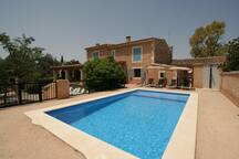 CASA CLARA: Finca with pool, 2 km to the beach