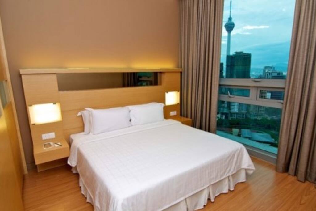 King size bed