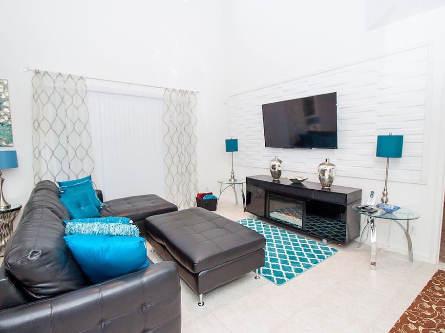 Living room off of kitchen