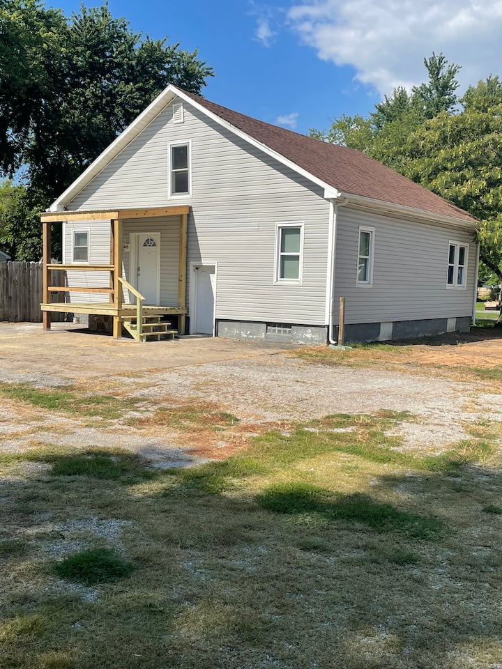 Clean two bedroom home Houses for Rent in Granite City, Illinois, United States Airbnb