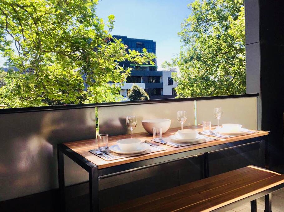 Enjoy the people watching and leafy aspect while eating.