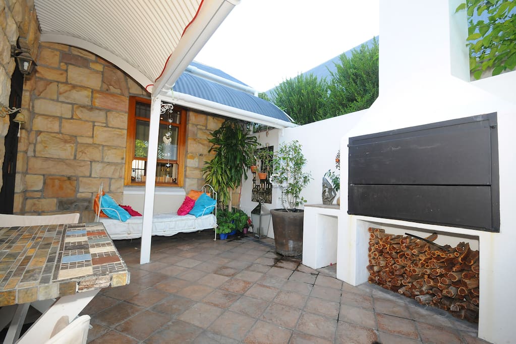 Outdoor braai and patio area