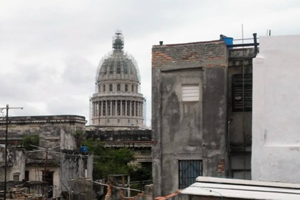Vistas de la casa desde La Habana Vieja