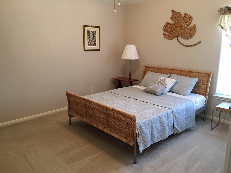10 inch memory foam queen sized bed