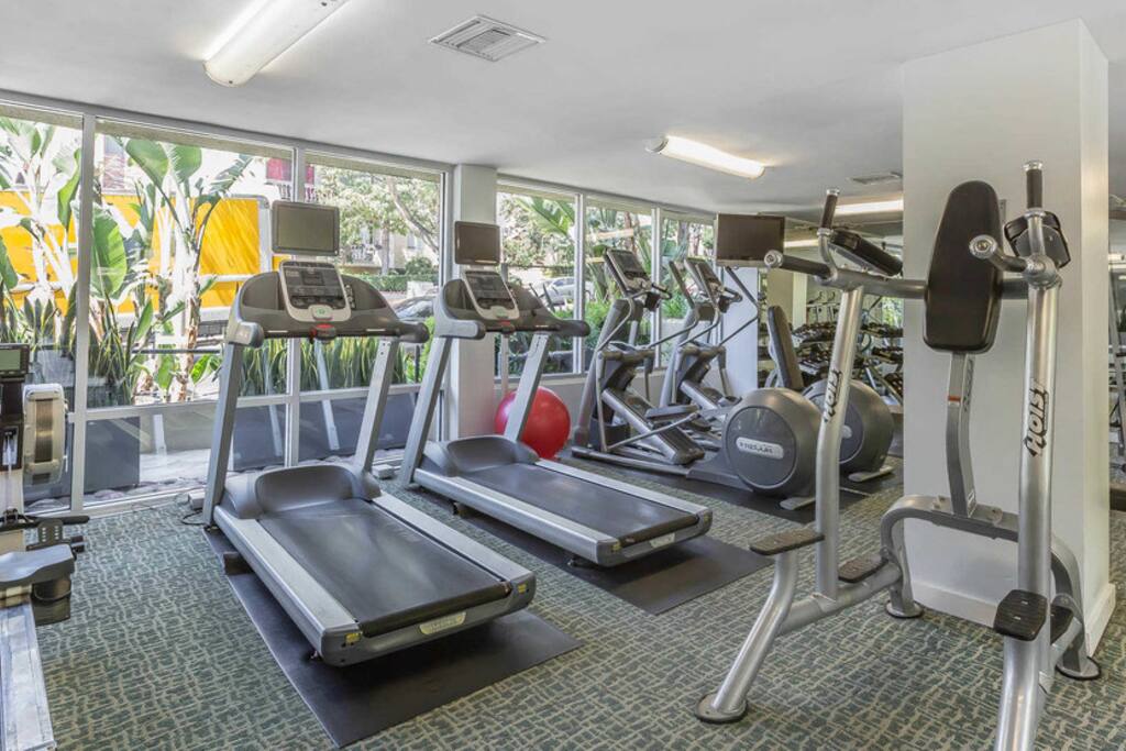 24 hour gym fitness center