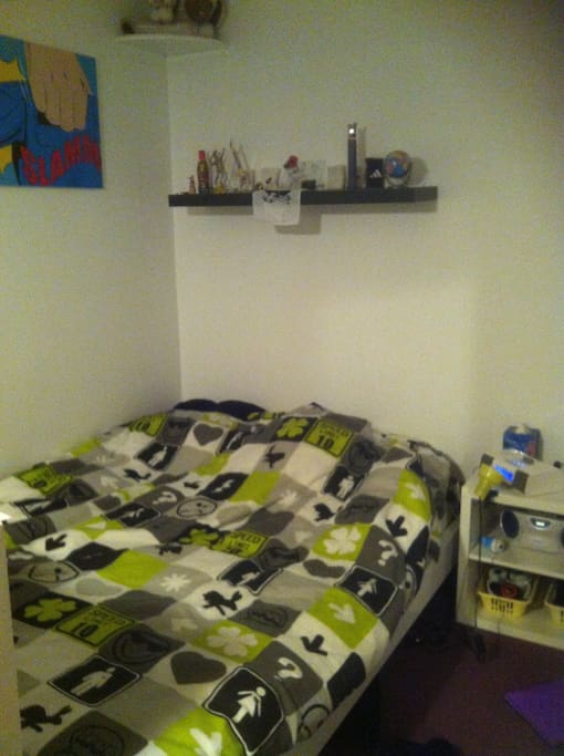 Chambre lit 140 cm