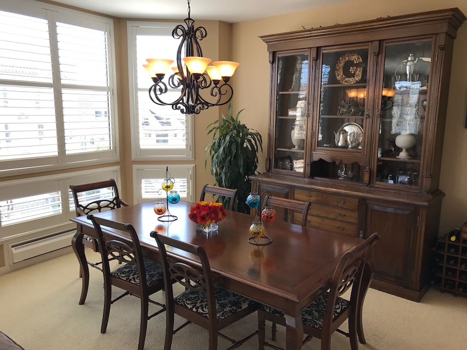 Large Dining Room that can seat 10