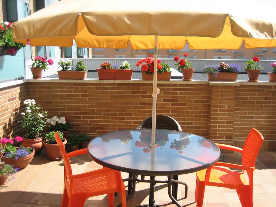 Large terrace. Having breakfast here is perfect!