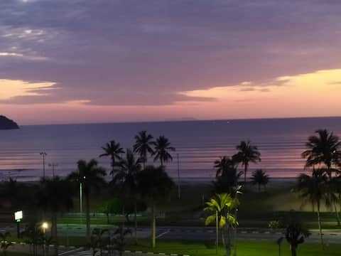 Imóvel de sucesso: Welcome aboard! Come and rest on the beach. em Caraguatatuba