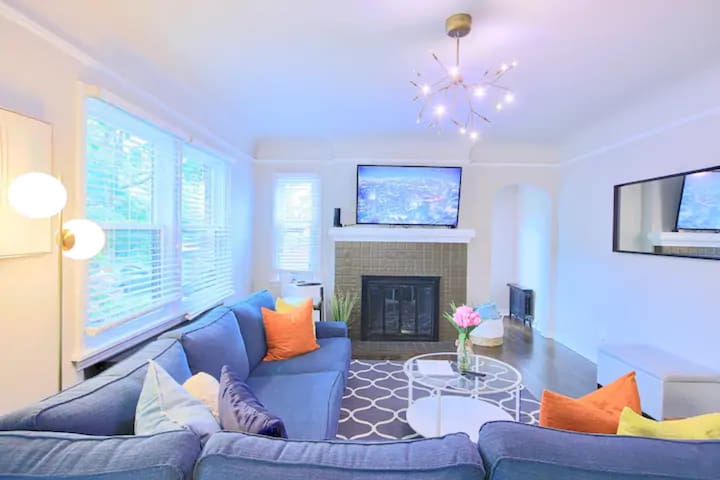 Cozy 6BR/3BA Wallingford gem near downtown