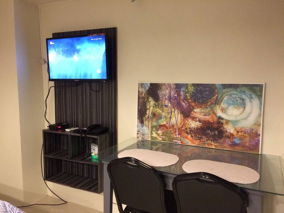 Unlimited 5mbit internet and HD channels.