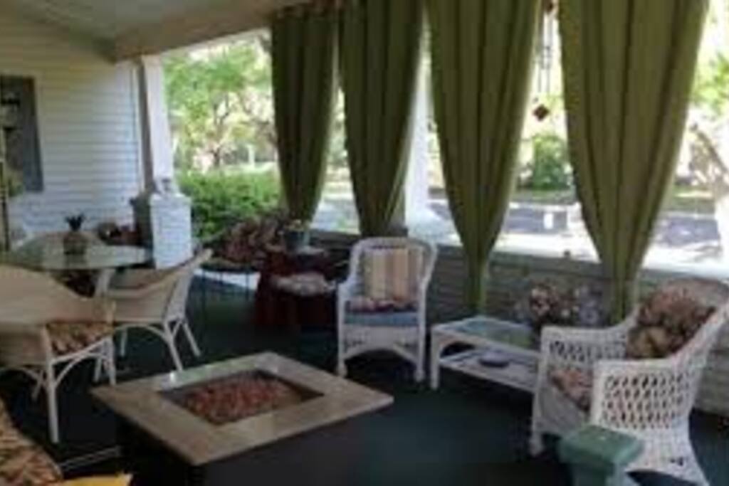 Front porch - your view of the Mansion