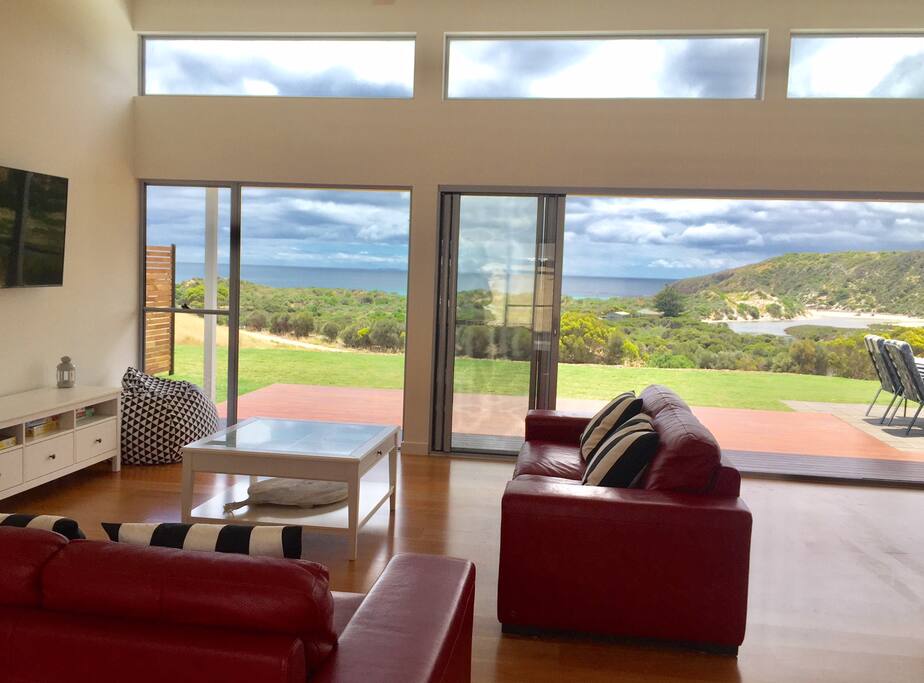Lounge View