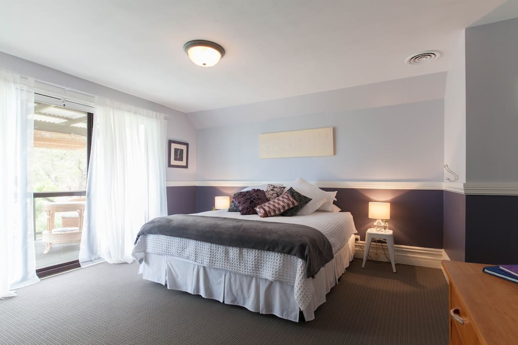 Amethyst room . King bed with all new luxury linen.