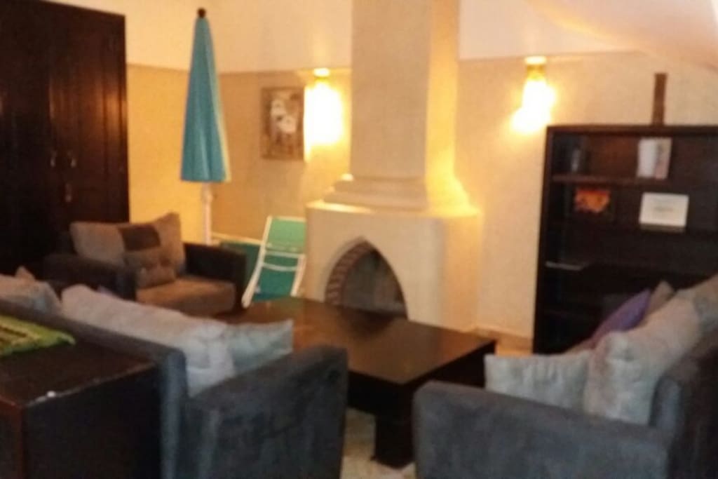 Salon cheminé