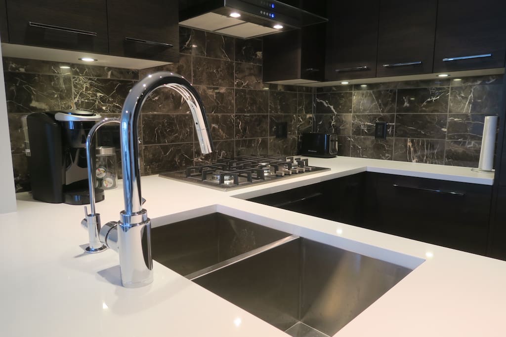 Kitchen: Filtered drinking water.